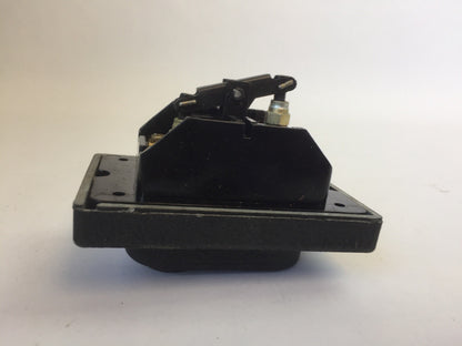 REES 00580-001 PUSHBUTTON SWITCH BLACK AUTO ON AUTO OFF