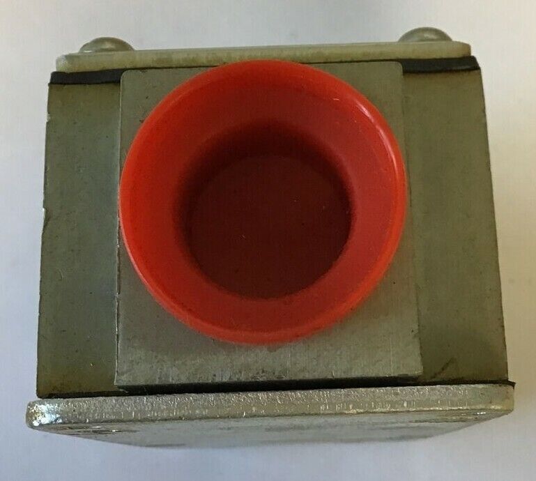 GOULD R.B.DENISON LIMIT SWITCH L100WTL-2M CONTACT 15
