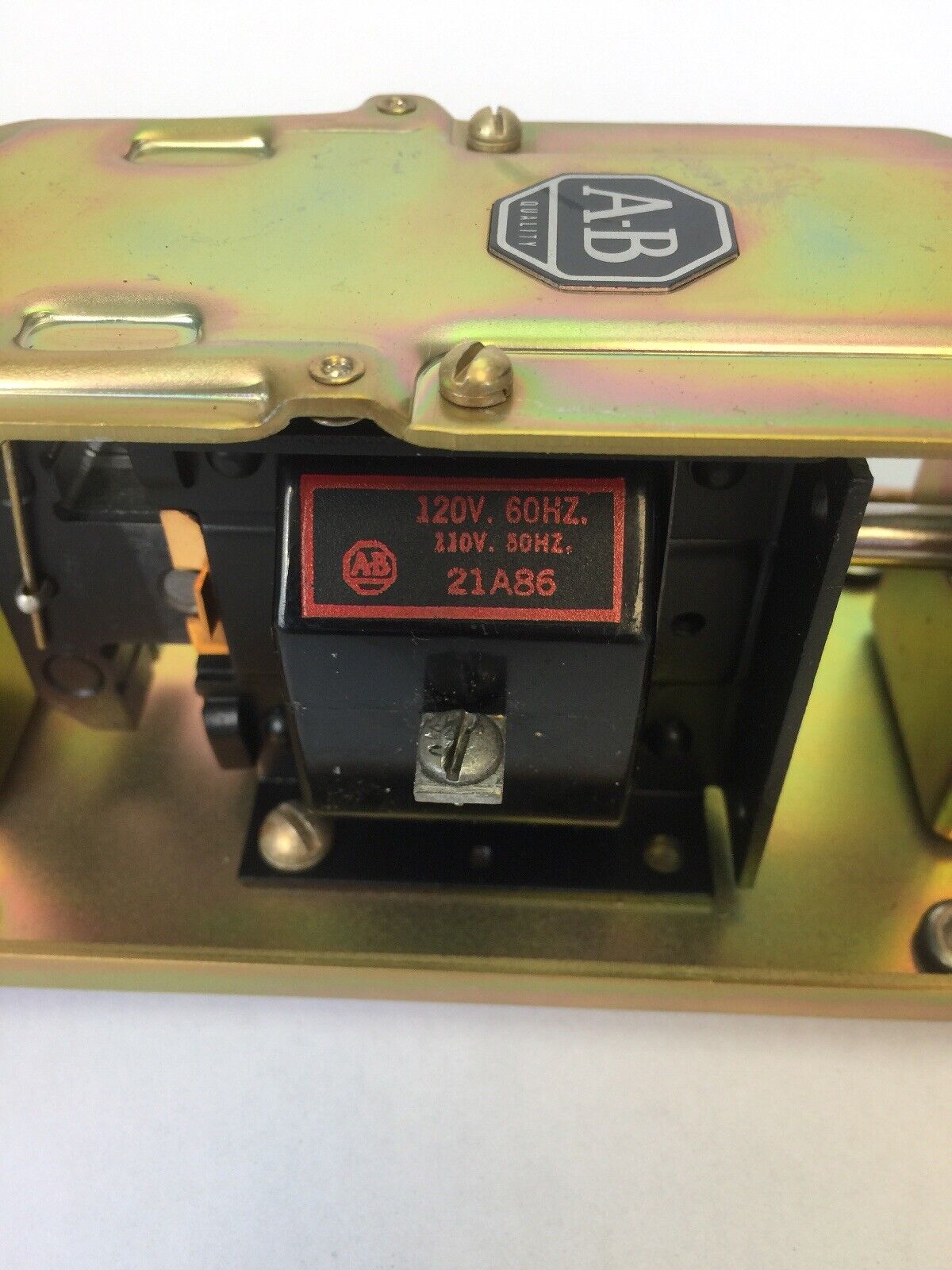 ALLEN BRADLEY 849-Z0D1242 PNEUMATIC TIMING RELAY 600VAC 21A86 COIL 120V 60HZ