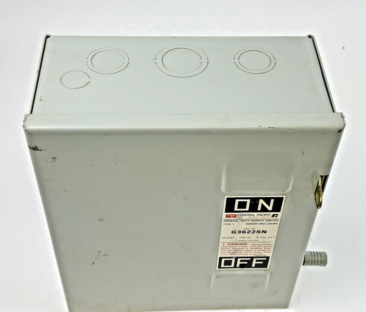 FEDERAL PACIFIC - G3622SN - SAFETY SWITCH - 60 AMP, 2 POLE, 240 VAC, NEMA TYPE 1