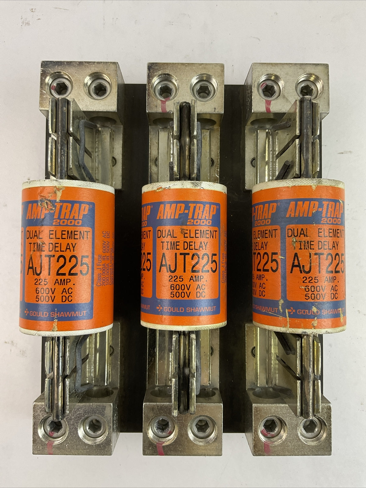 GOULD 64033J FUSE BLOCK 600V 400AMP 3POLE CLASS J AMP-TRAP 2000 AJT225 FUSE 225A