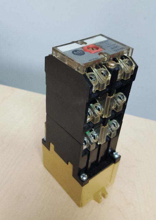 ALLEN BRADLEY 700-P1200A1 SER D AC RELAY 115-120V COIL