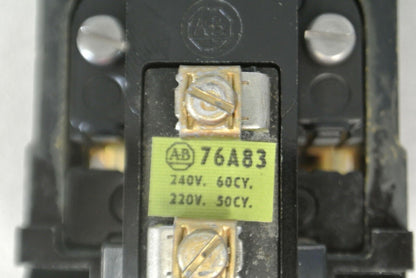 ALLEN-BRADLEY 700-BR030A2 TYPE BR AC RELAY / 240V, 60Hz / 3 N.C. / NEW SURPLUS