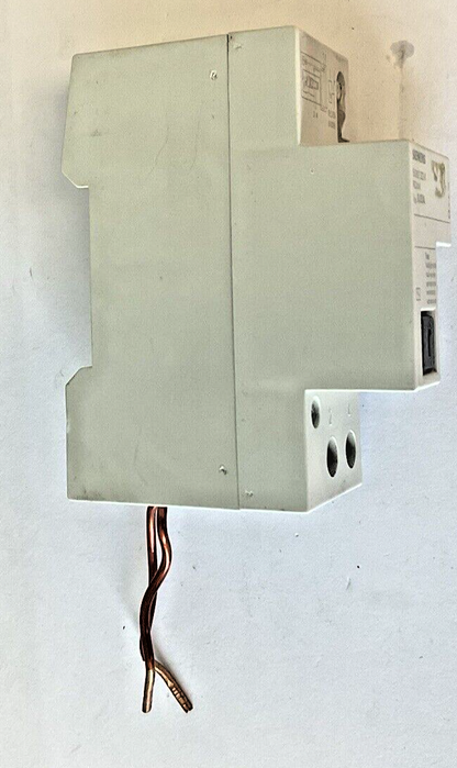 SIEMENS 5SM2 322-0 RC UNIT 0,03A