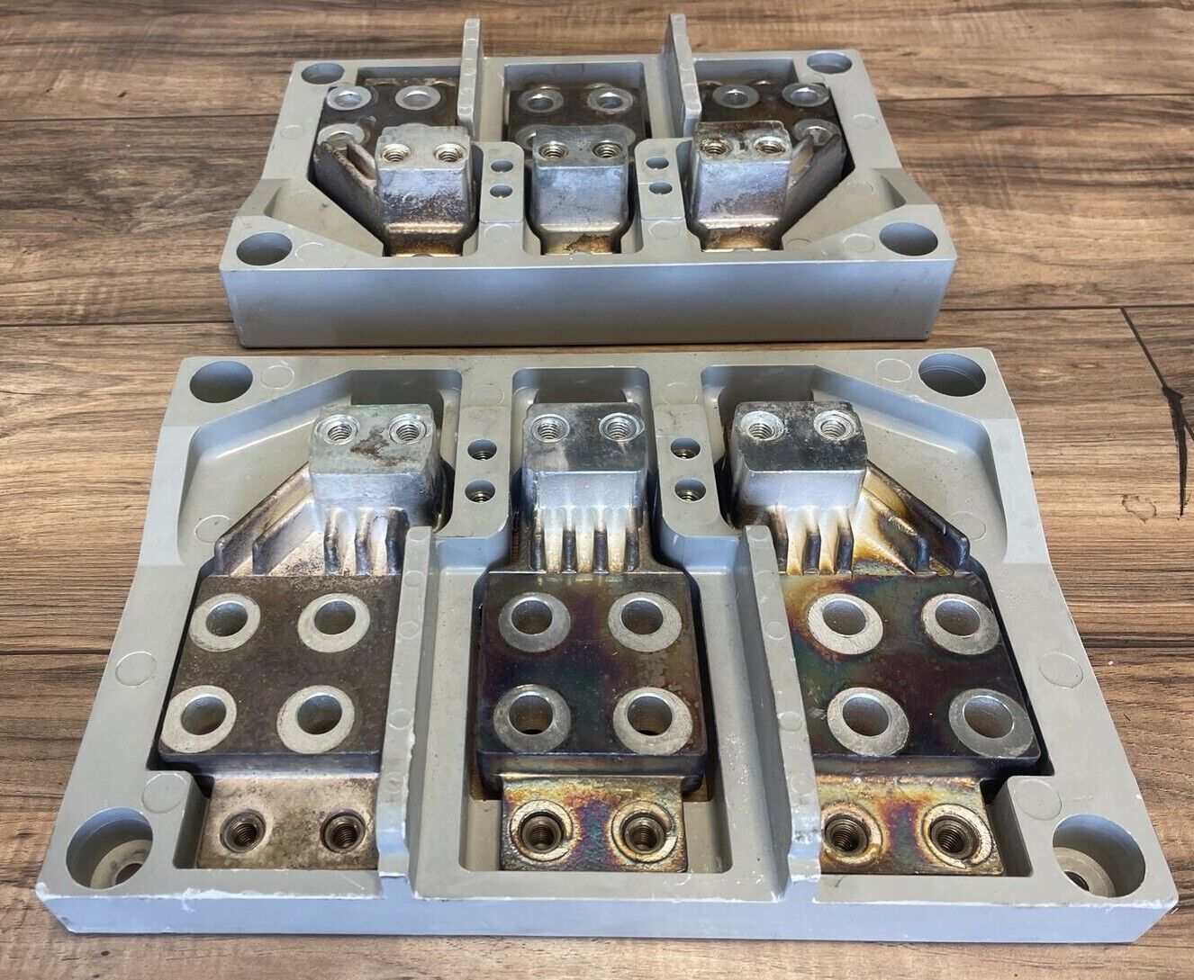 SIEMENS MB9301 CIRCUIT BREAKER PD/RD MOUNT BLOCK