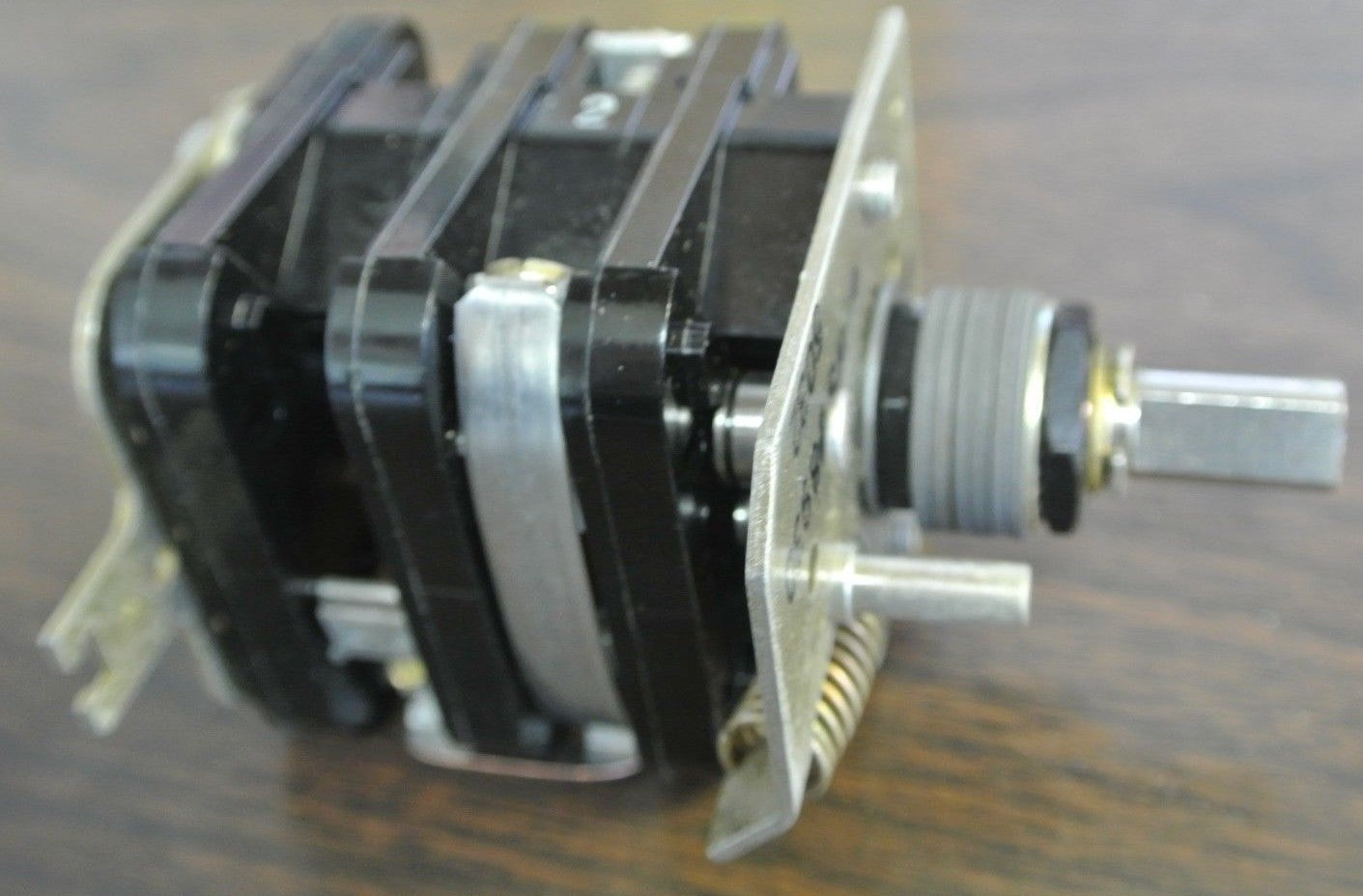 ALLEN-BRADLEY 887275 ROTARY PILOT SWITCH - SPECIAL - BULLETIN 806 - NEW SURPLUS