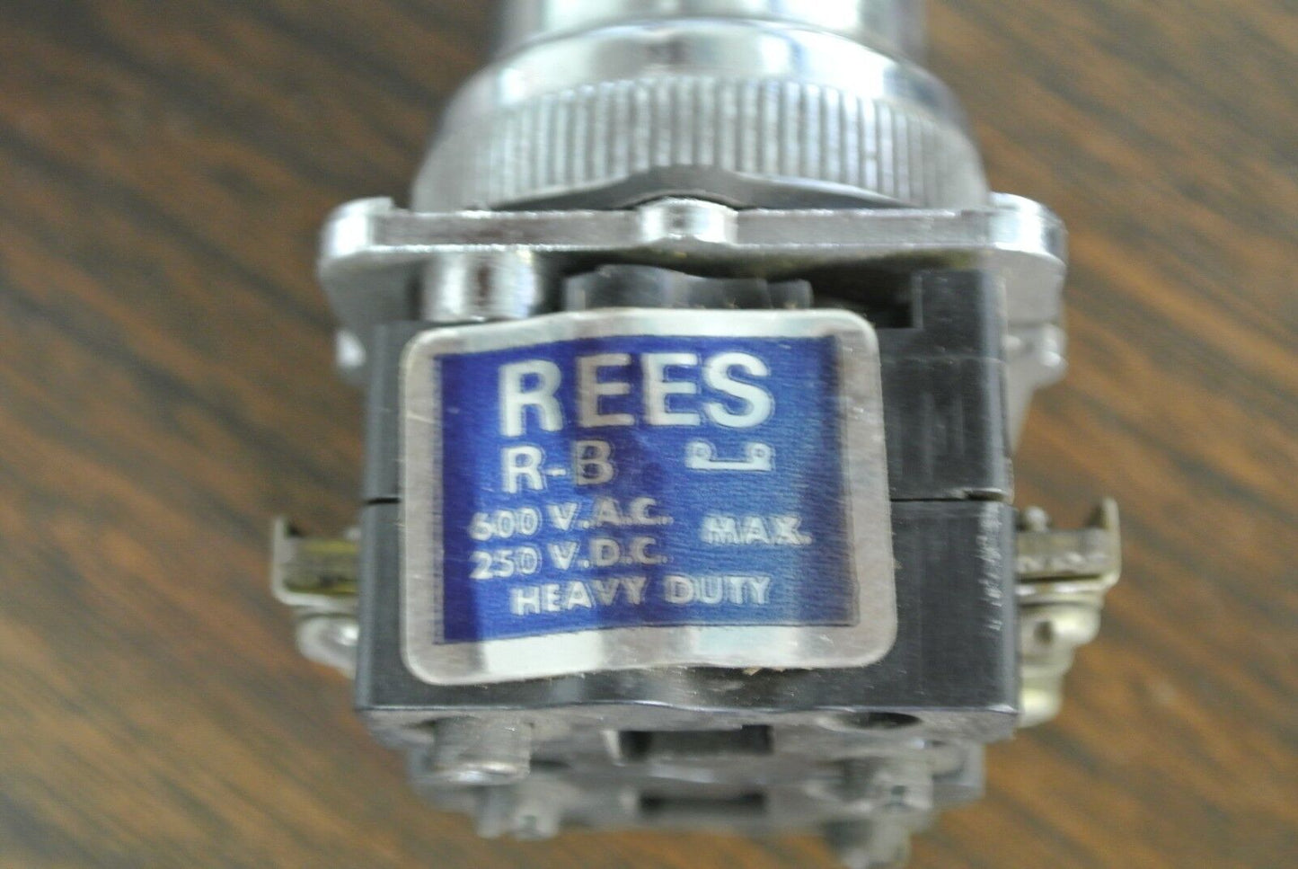 REES PUSHBUTTONS & SELECTOR SWITCHES - LOT of 4