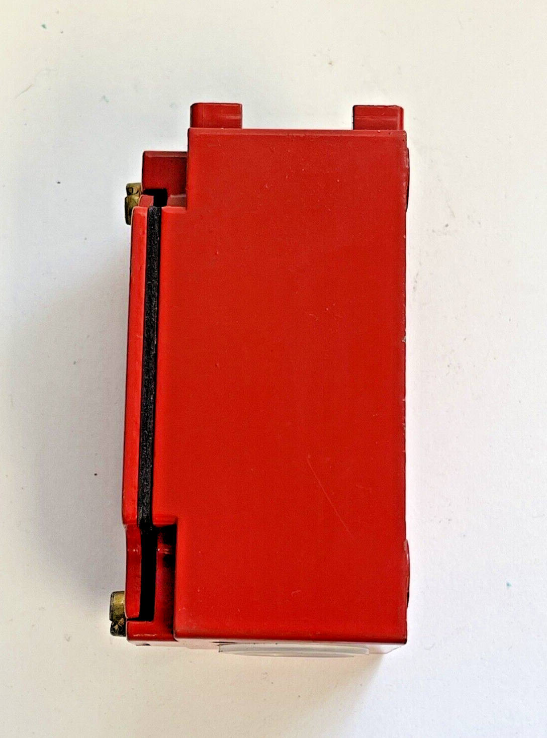 TELEMECANIQUE - XCK-J...H7 - LIMIT SWITCH - 240 VAC, 3A , 15 VDC **MISSING TOP