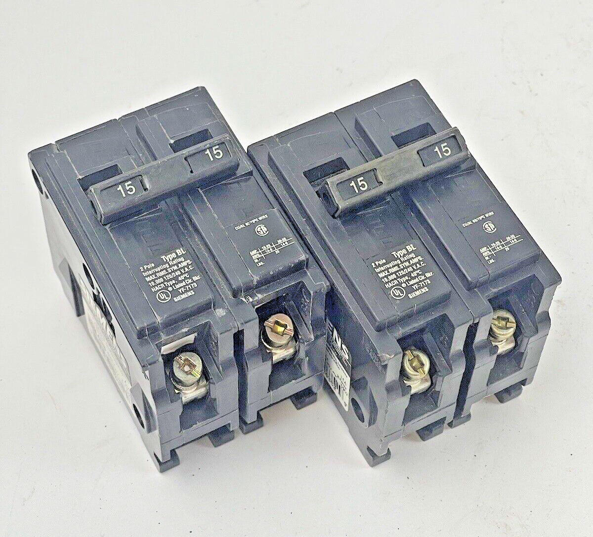 SIEMENS *LOT OF 2* - B215 - CIRCUIT BREAKERS -2 POLE, 15A, 240 VAC, 60Hz TYPE BL
