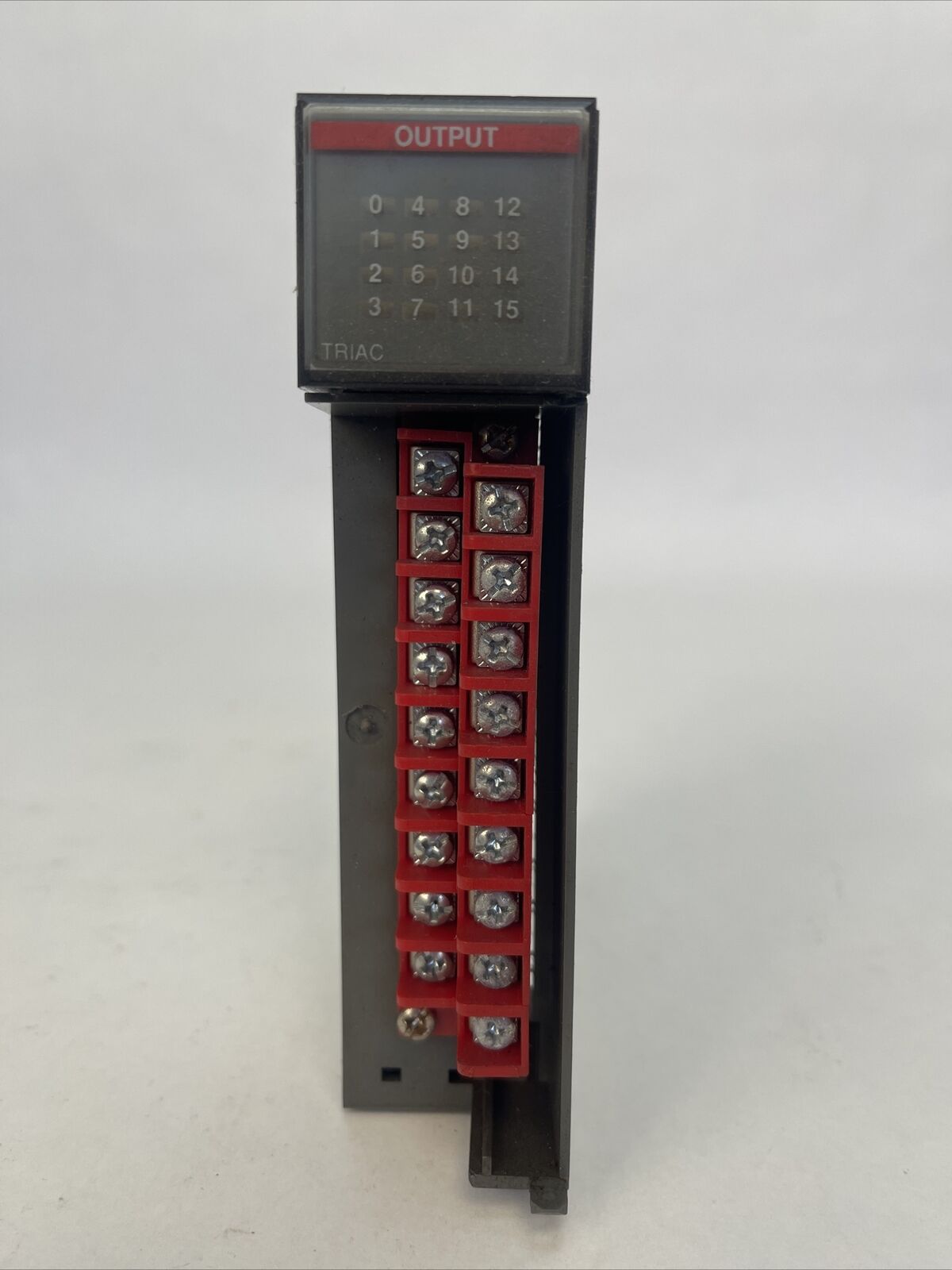 ALLEN BRADLEY 1746-OA16 OUTPUT MODULE SER B OUTPUT VOLTAGE 85-265VAC