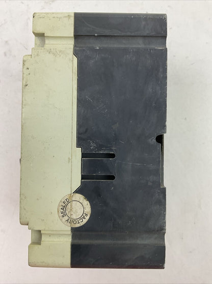 CHALLENGER CE3015 15AMP 480VAC 250VDC 3P MOLDED CASE CIRCUIT BREAKER 6626C03G03
