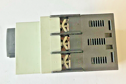 SIEMENS 3RV1021-0EA10 MOTOR CONTROL 4.8A 600V