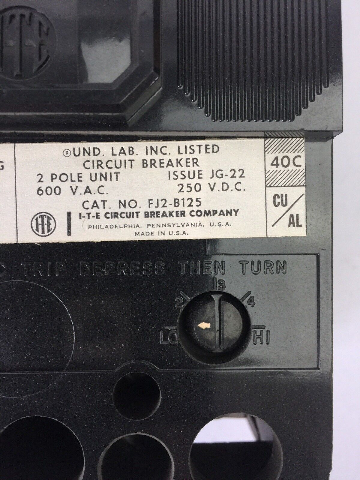 ITE SIEMENS FJ2-B125 CIRCUIT BREAKER 600VAC 250VDC 125AMP 2POLE