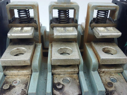 ASEA EG315-1 CONTACTOR, 3PH, 600V,100-200H.P., 270A CONT, SIZE 5,120V COIL,USED