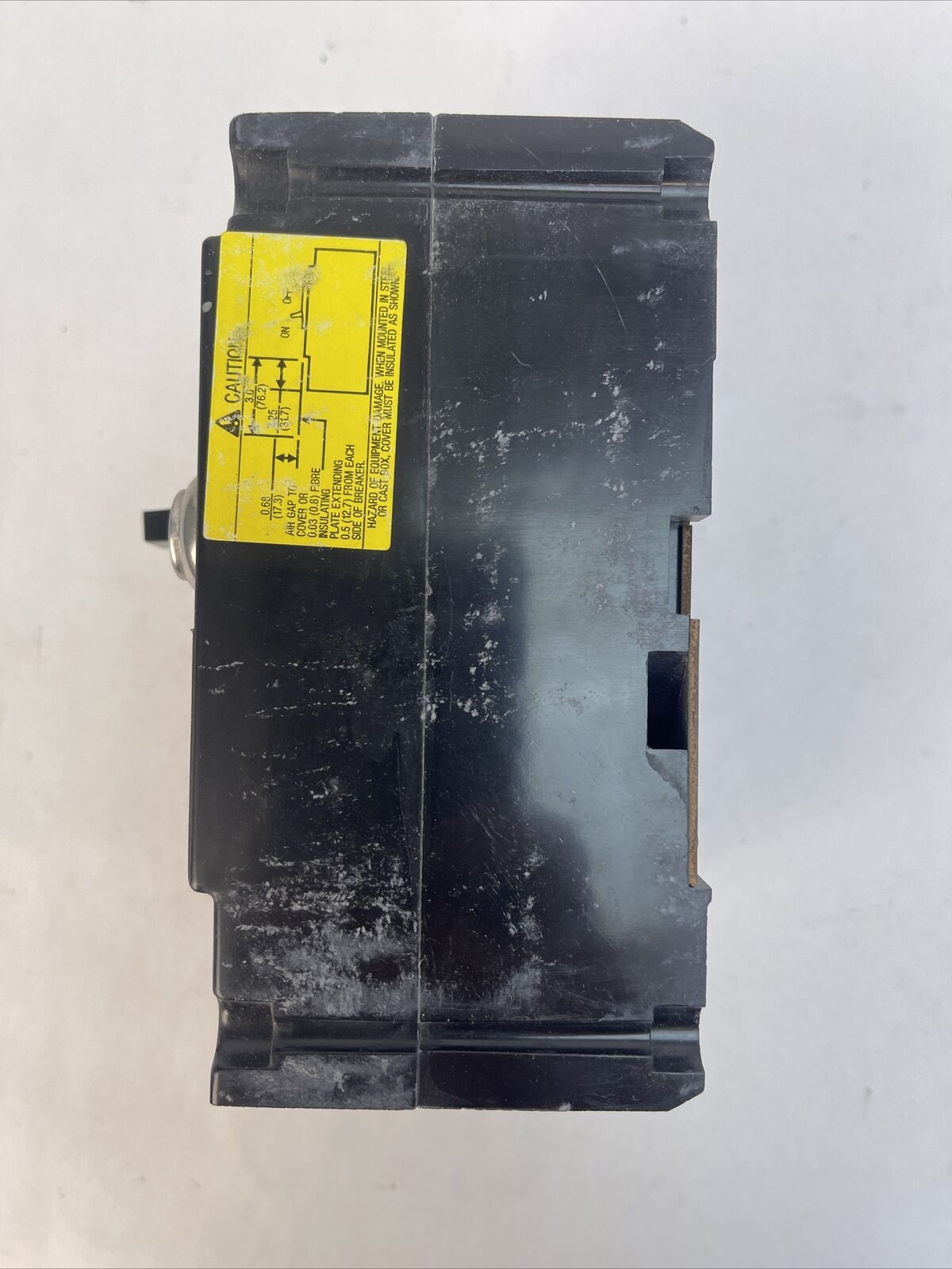 SQUARE D FAL34020CL CIRCUIT BREAKER 20AMP 480VAC 250VDC 3POLE SER 2 *MISSING KEY