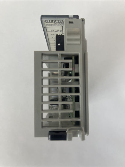 ALLEN BRADLEY 1769-OB16P SER B REV 2 F/W REV 3.1 COMPACT I/O 16PT 20.4-26.4VDC