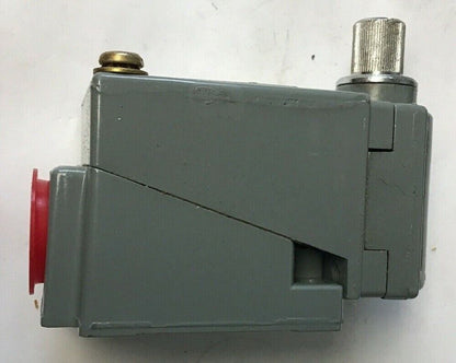 SQUARE D 9007 B52A1 TURRET HEAD LIMIT SWITCH SER. A
