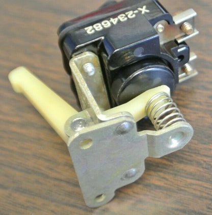 ALLEN-BRADLEY X-234682 / X306877 TIMER ASSEMBLY w/ LEVER ARM / NEW SURPLUS