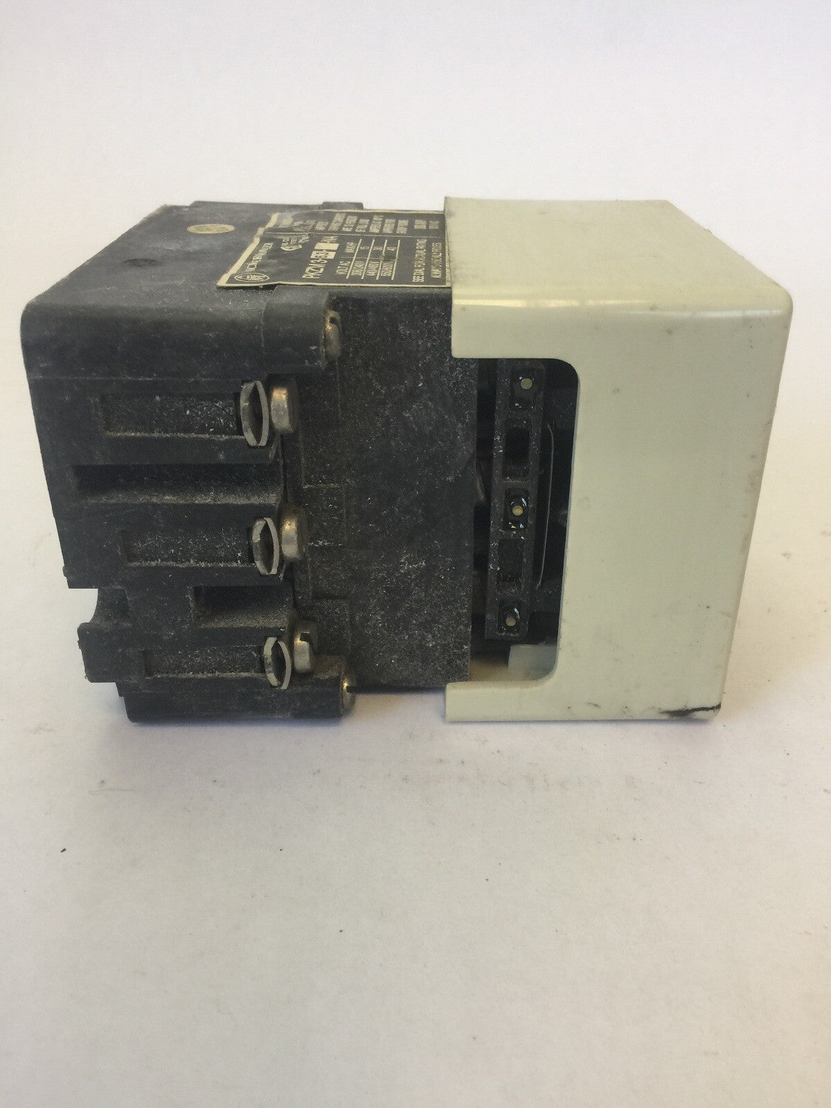 KLOCKNER MOELLER PKZM 3-32-U-NA 600VAC 40HP MANUAL MOTOR STARTER 22-32A