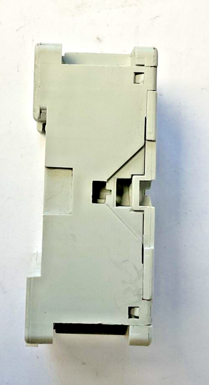 ALLEN BRADLEY 700-HN100 RELAY SOCKET SER.D 10A 300VAC***LOTOF11***