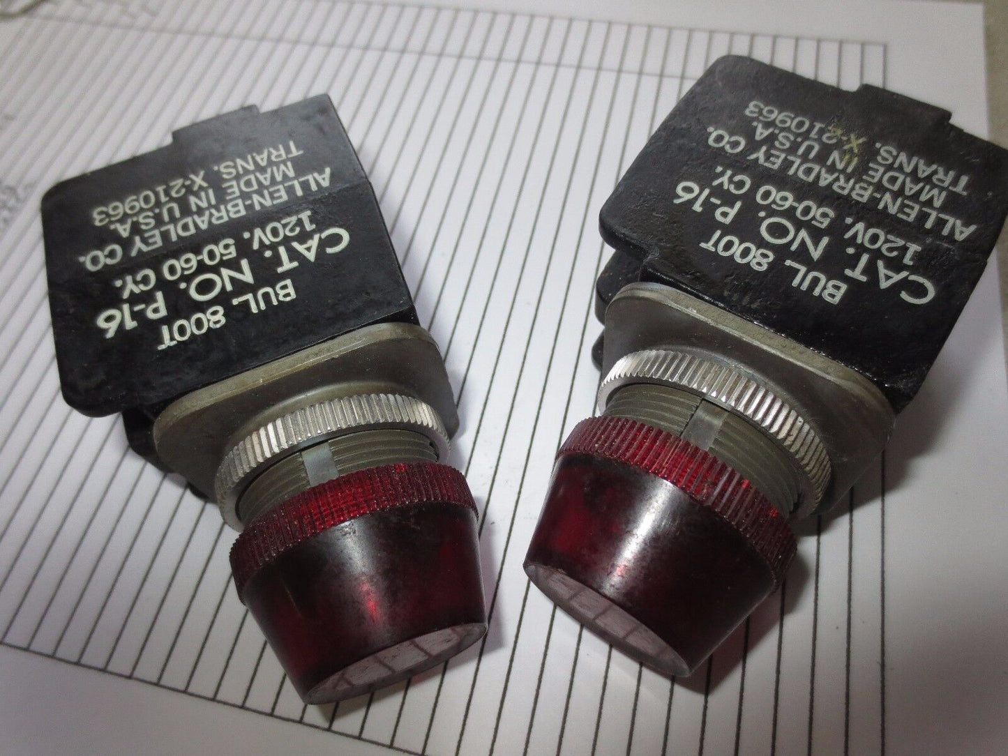 ALLEN-BRADLEY 800T P-16 - PILOT LIGHT - RED LENS - OLD STYLE - LOT of 2