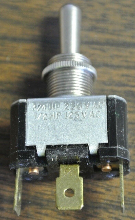 CUTLER-HAMMER 7547K40 TOGGLE SWITCH 3-POSITION, CENTER OFF NEW SURPLUS LOT of 10