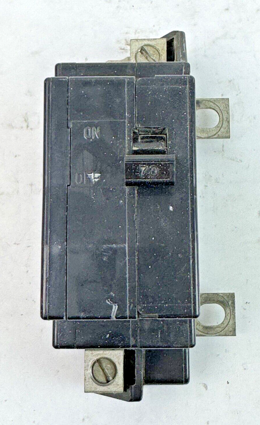 SQUARE D - QOM70VH - MAIN CIRCUIT BREAKER - 2 POLE/ 70 A/ 240 VAC