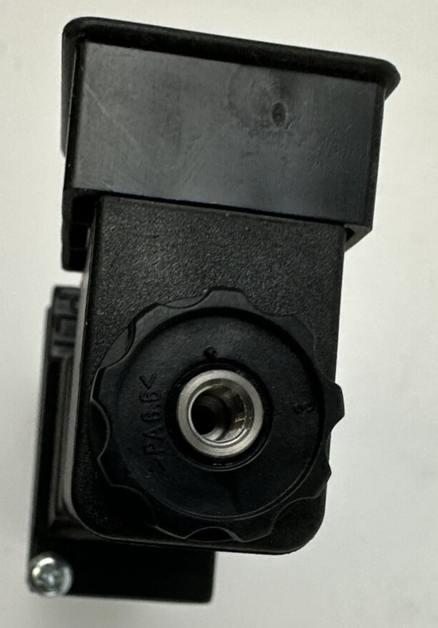PARKER B511ACB49C SOLENOID VALVE 145PSI P0194749 24VDC