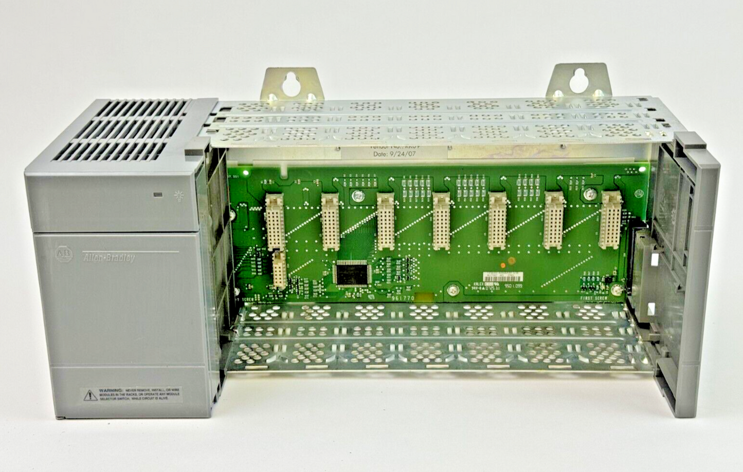 ALLEN BRADLEY - 1746-P2 SER. C -POWER SUPPLY W/ 7 SLOT RACK 1746-A7 SER. B