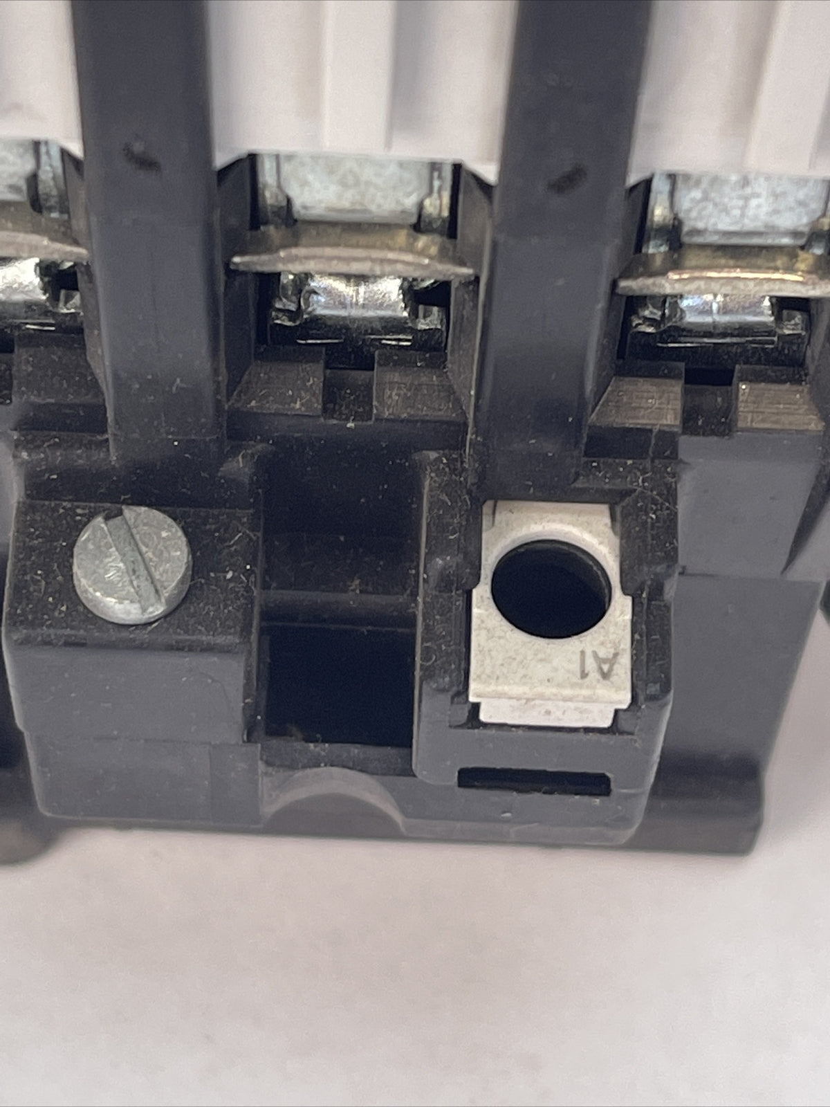 SIEMENS SIZE 1 STARTER(3TF4422-0A..1 CONTACTOR 600VAC 10HP 27A 3UA55001J* RELAY)