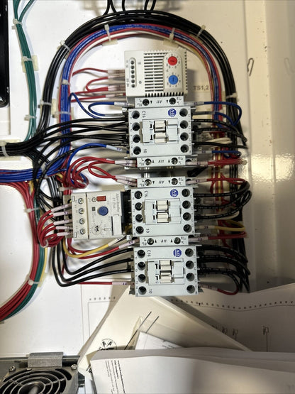 ROCKWELL AUTOMATION VTAC 9 HVAC DRIVE 9V241HRNB30 S7-640A-V9-2 460VAC 2HP 3PH