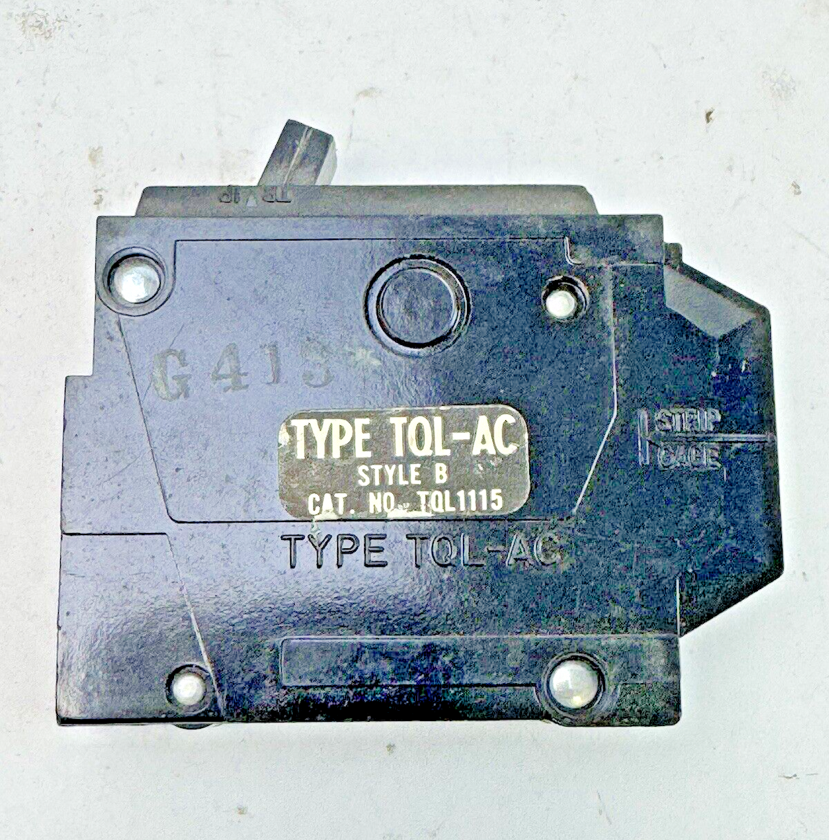 GE *LOT OF 3* - TQL1115 - CIRCUIT BREAKERS - 1 POLE, 15 A, 240 VAC, TYPE TQL-AC