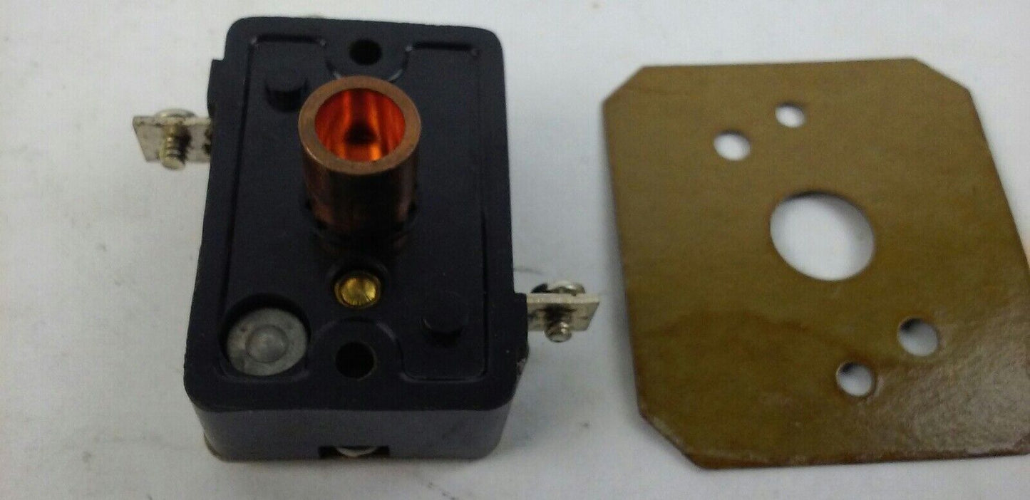 ALLEN BRADLEY X-39499 Relay Contact Top Block for Bul. 820 Overload Relay
