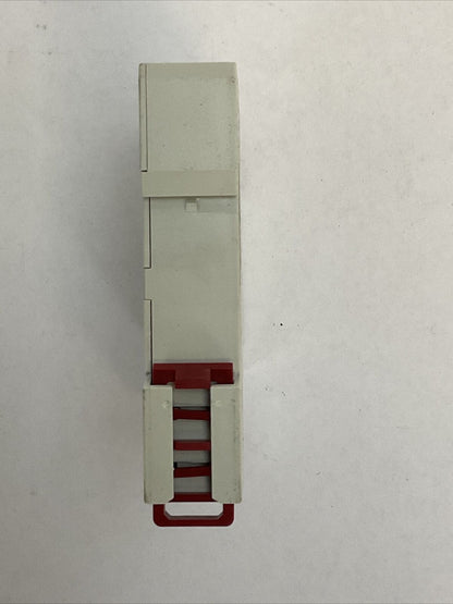 ALLEN BRADLEY 700-FEA1TU22 TIMER ON-DELAY SER A 110...120VAC 24VAC/DC