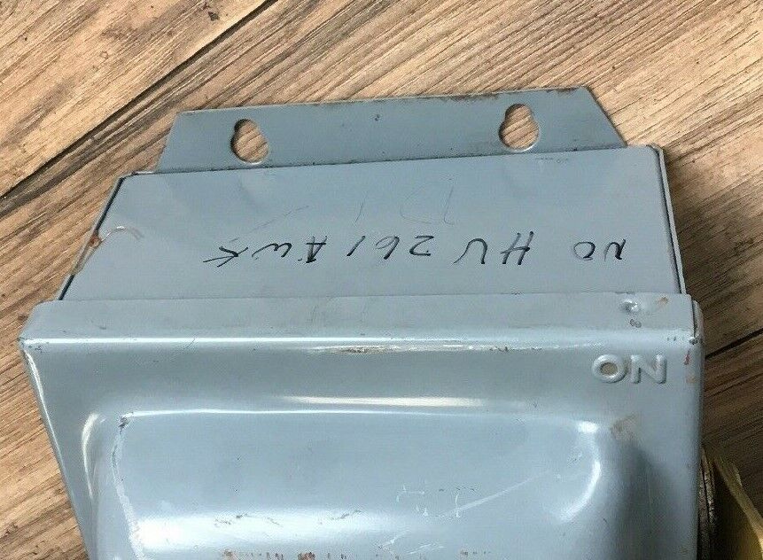 SQUARE D HU-216-AWK NON FUSIBLE SAFETY SWITCH 30A 600VAC/VDC 2POLE SER.D1