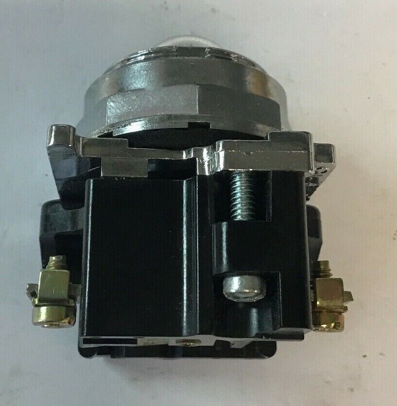CUTLER HAMMER 1050T471 ILLUMINATED PUSH BUTTON OPERATOR W/O COLORED LENS