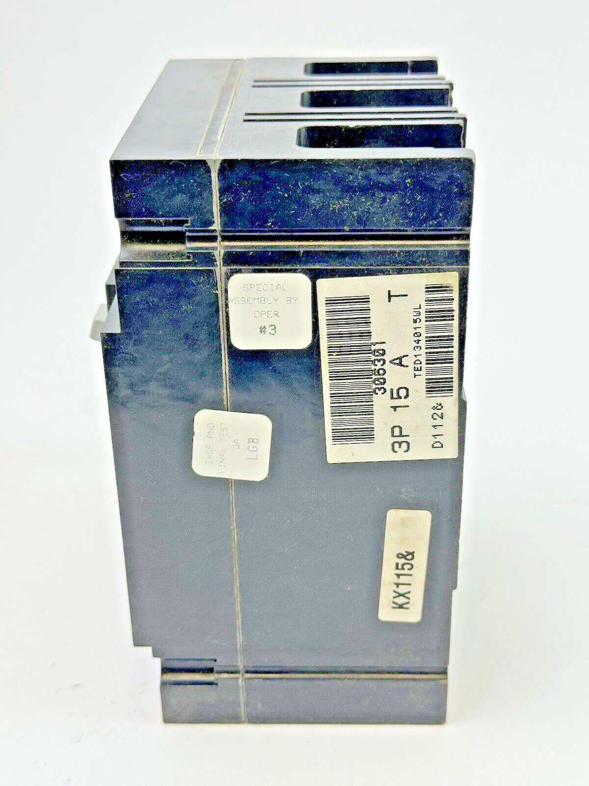 GE - TED134015 - IND. CIRCUIT BREAKER W/ AUX SWITCH - 15A, 480 VDC, 3 POLE - NEW