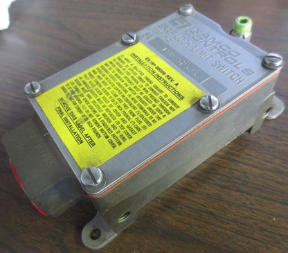 NAMCO EA180-32303 SNAP-LOCK LIMIT SWITCH - NEW SURPLUS