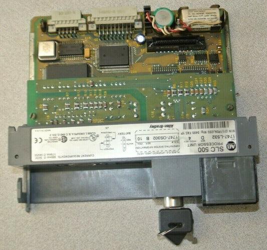 ALLEN-BRADLEY 1747-L532 SLC500 PROCESSOR UNIT - Ser. D, Proc. Rev. 4 - w/ KEYS