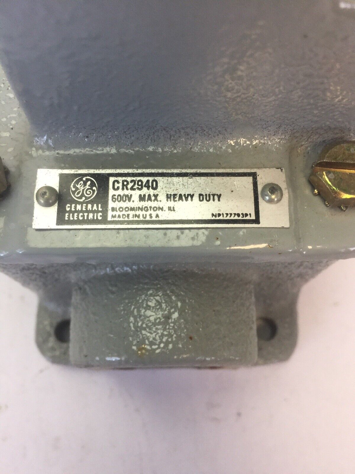 GE CR2940AJ202A HEAVY DUTY PUSH BUTTON STATION 2 UNIT 600V MOMENTARY PB NEMA 4