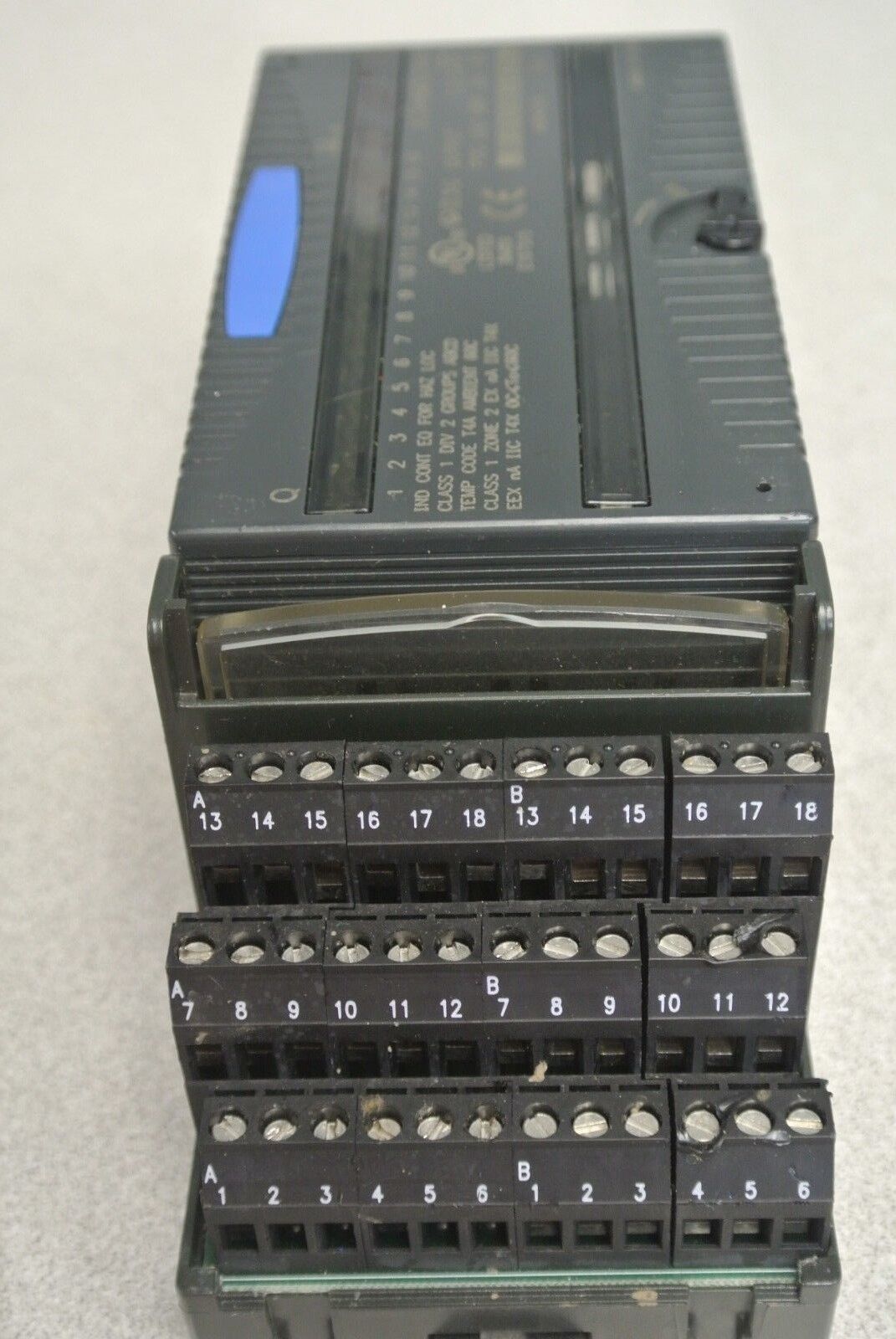 FANUC IC200MDL740D / OUTPUT MODULE / 12/24VDC / .5A / 16PT / POS LOG GRP