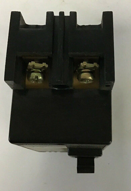 TOSHIBA E30B NO-FUSE BREAKER 2POLE 220VAC 2.5KA