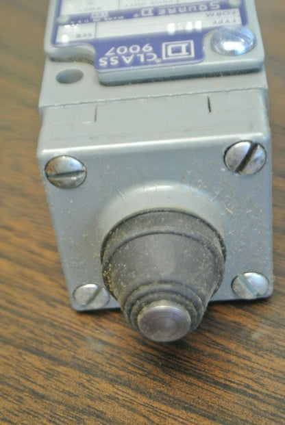 SQUARE D 9007 B51E Ser. B HEAVY DUTY LIMIT SWITCH / NEW SURPLUS