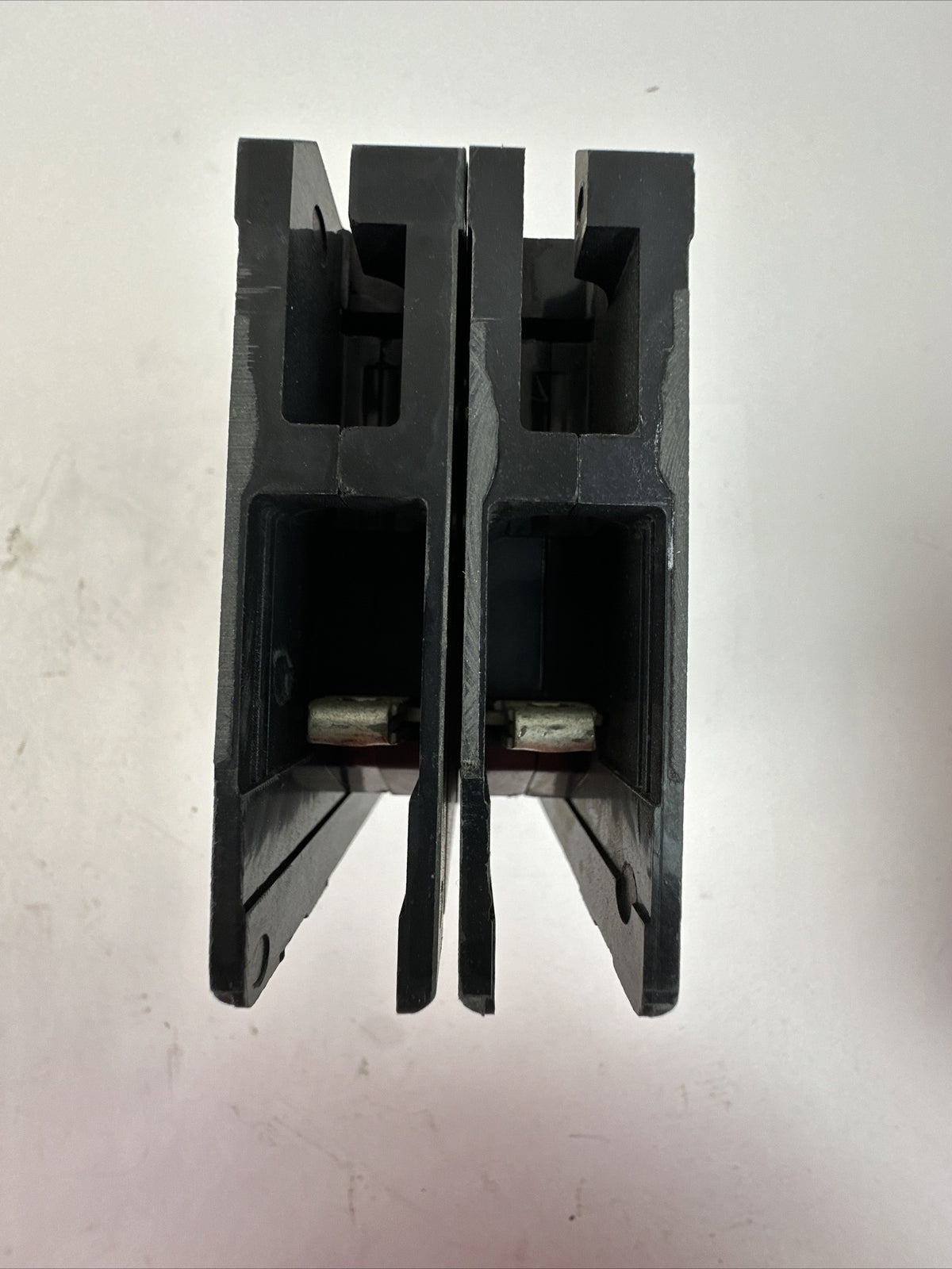 GOULD ITE E22B045 MOLDED CASE CIRCUIT BREAKER 45A 2P 240VAC 125/250VDC