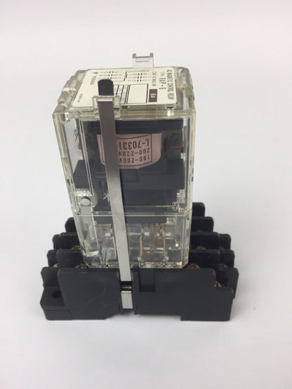 YASKAWA RAP-6 6A RELAY 250 VAC MAX .8A WITH YASKAWA TPA-F14B RELAY SOCKET