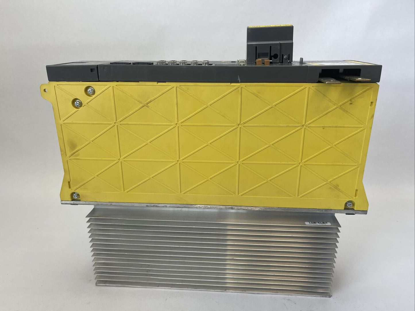 FANUC A06B-6096-H208 SERVO AMPLIFIER SER D INPUT 283-325VDC OUTPUT 230VAC 18.7A