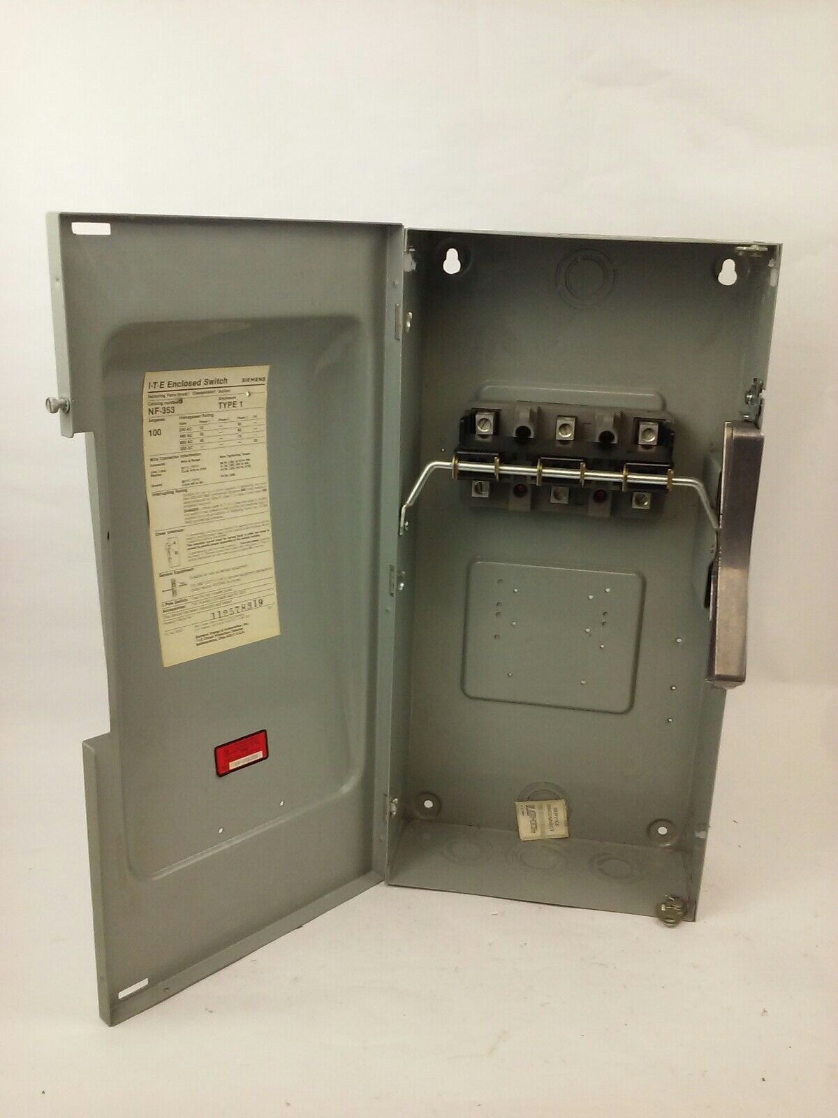 ITE SIEMENS NF353, TYPE 1, SAFETY SWITCH, 100A, 600V, 3PH, 60 MAX H.P., INDOOR