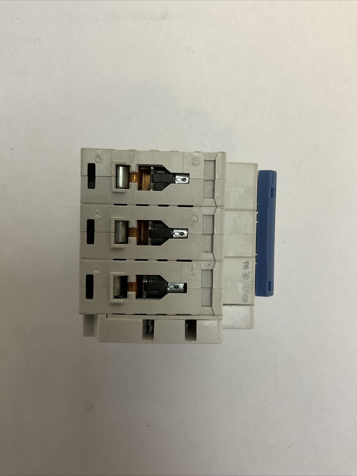ALLEN BRADLEY 1492-SPM3C060 SER D CIRCUIT BREAKER 3POLE 6AMP 480Y/277VAC