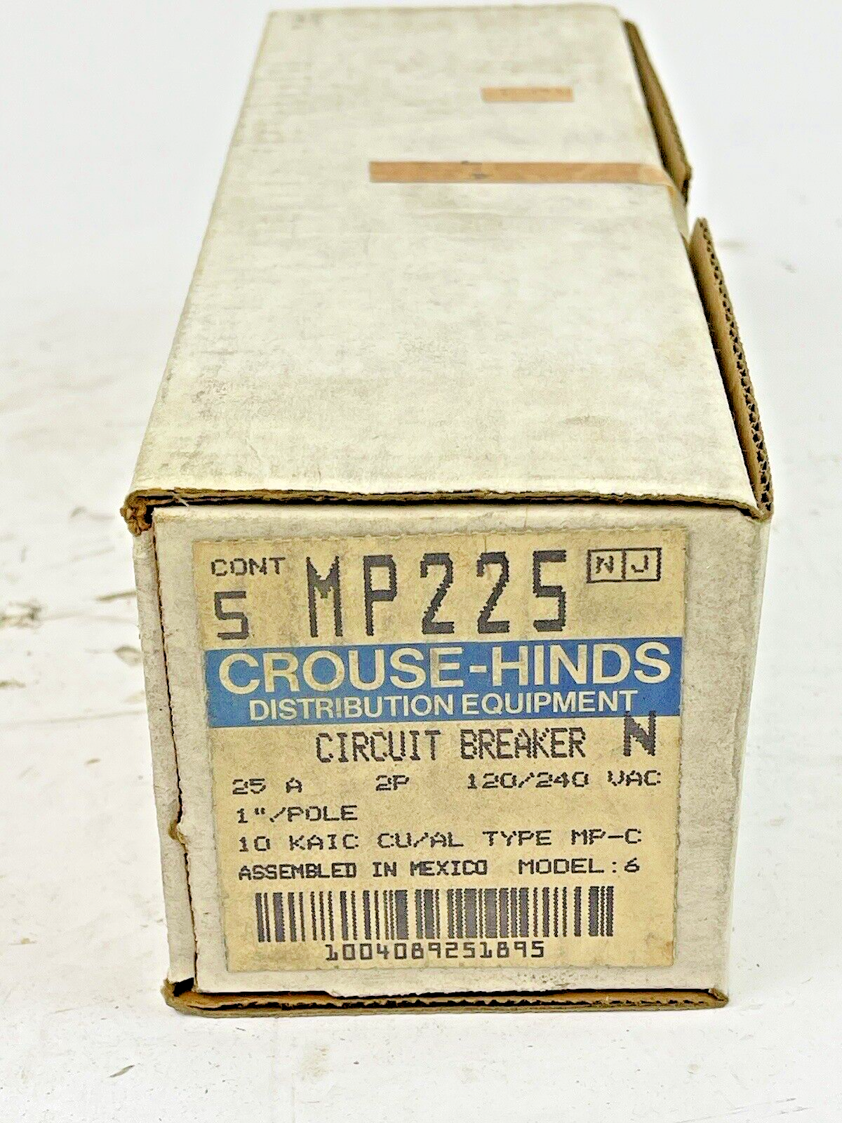 CROUSE-HINDS *BOX OF 5* - MP225 - 2 POLE, 25 A, 240 VAC CIRCUIT BREAKER