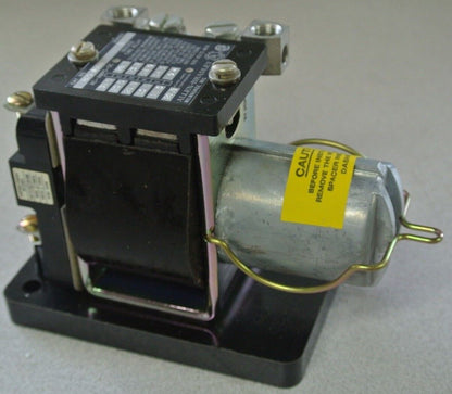 ALLEN-BRADLEY 810-A08A Ser. B INVERSE TIME CURRENT RELAY 20A COIL - NEW SURPLUS
